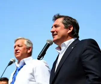 Aliados de Ferraço surgem ao lado de Pazolini durante campanha de 2° turno no ES