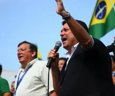 Flávio Bolsonaro, Nikolas Ferreira e Tarcísio confirmam presença em ato com Pazolini em Vitória