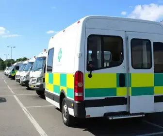 Serra renova frota de transporte de pacientes com 27 veículos